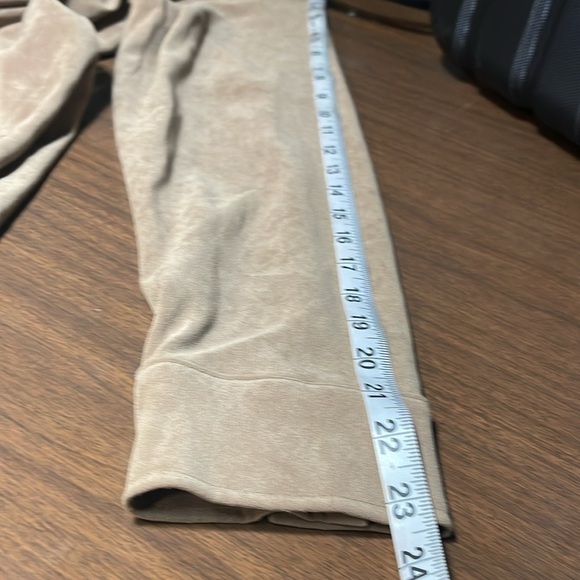 Beautiful jacket - Picture 6 of 6